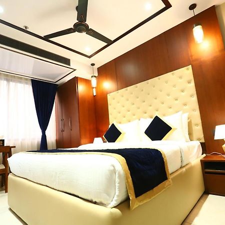 Sanca International Hotel In Patel Nagar Delhi New Delhi Buitenkant foto