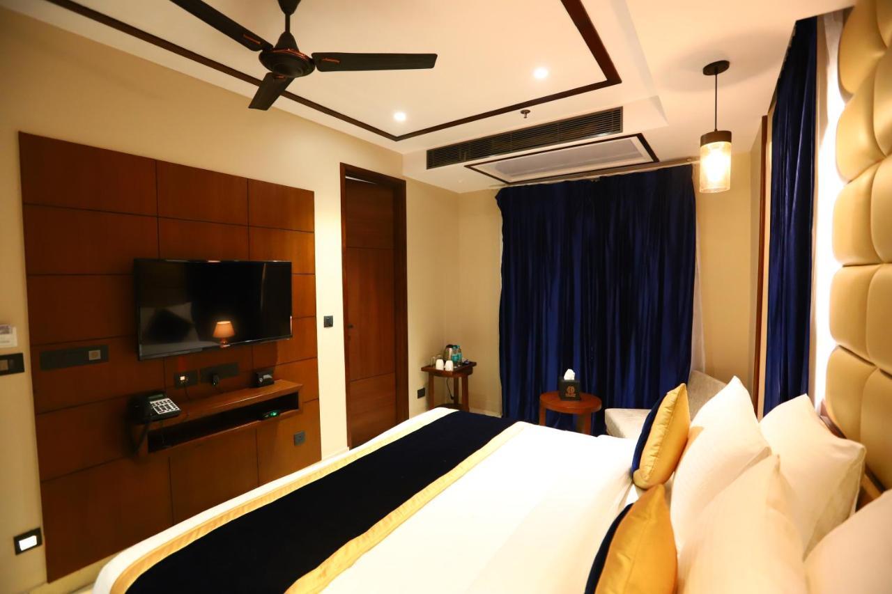 Hotel Sanca International Patel Nagar Delhi - Couple Friendly Local Ids Accepted New Delhi Buitenkant foto