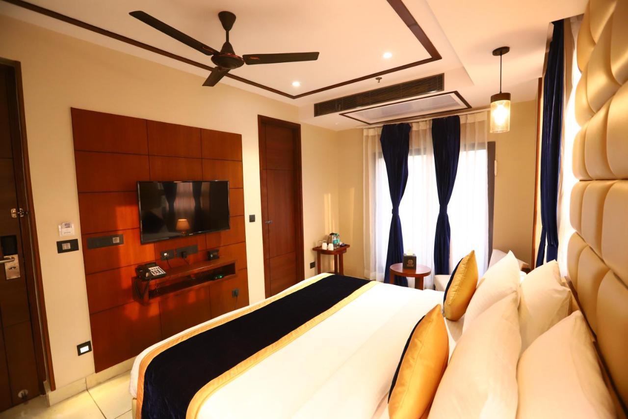 Sanca International Hotel In Patel Nagar Delhi New Delhi Buitenkant foto
