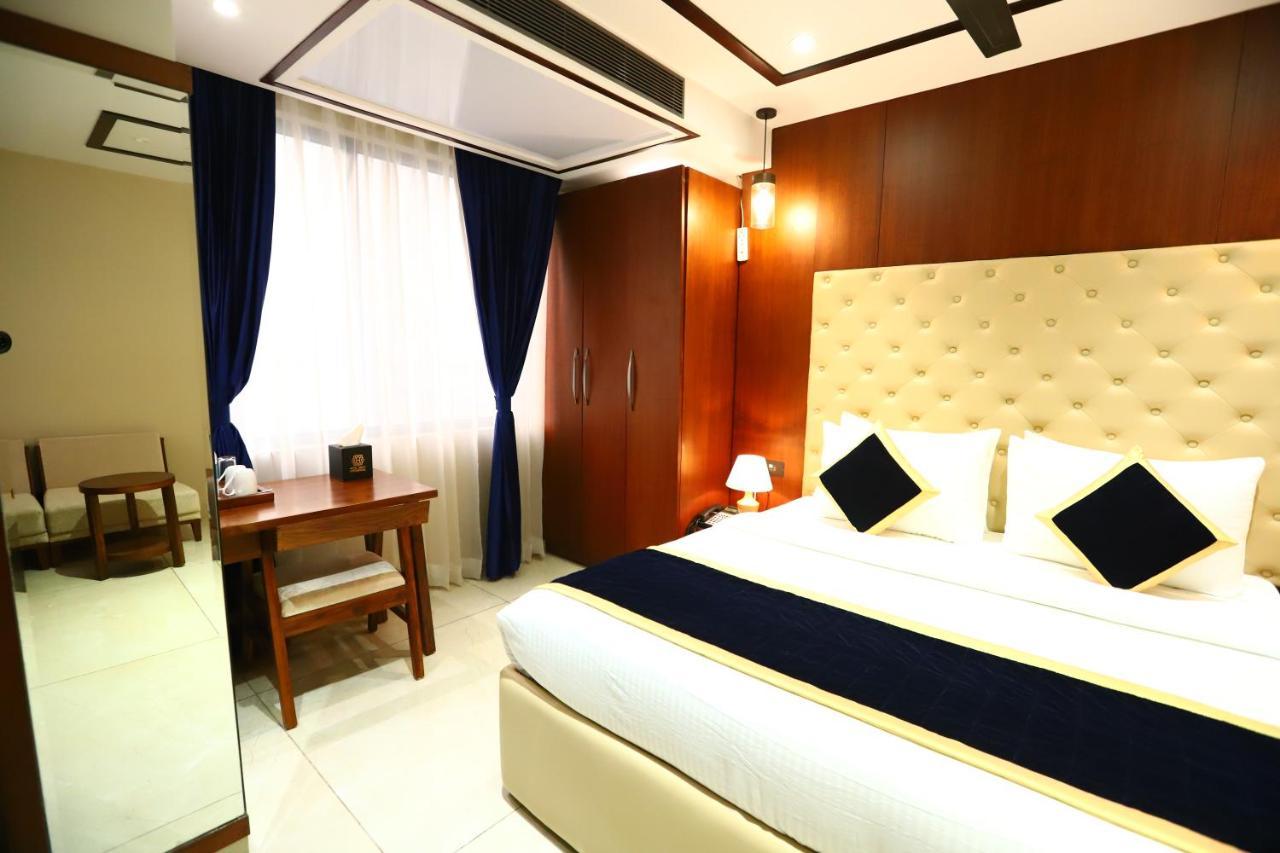 Sanca International Hotel In Patel Nagar Delhi New Delhi Buitenkant foto