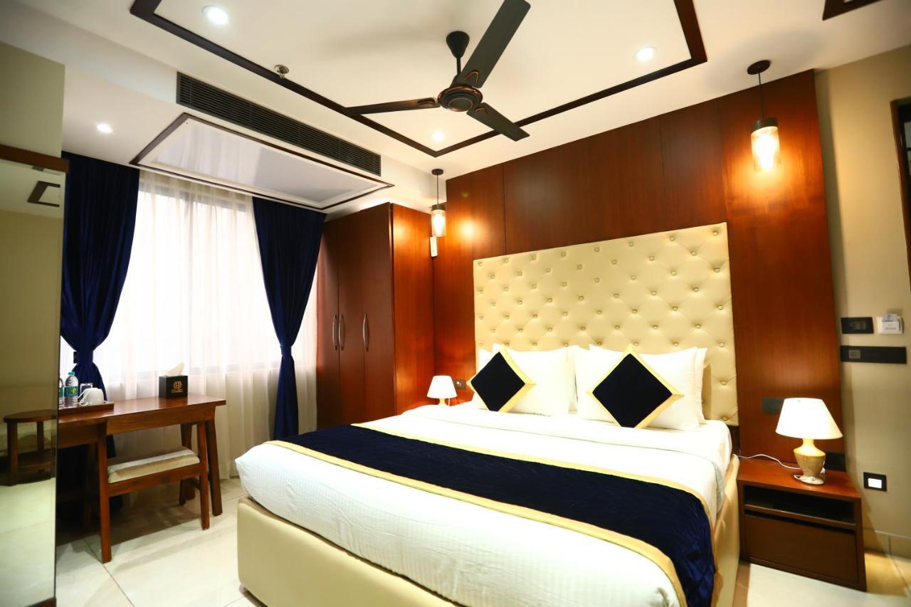 Sanca International Hotel In Patel Nagar Delhi New Delhi Buitenkant foto