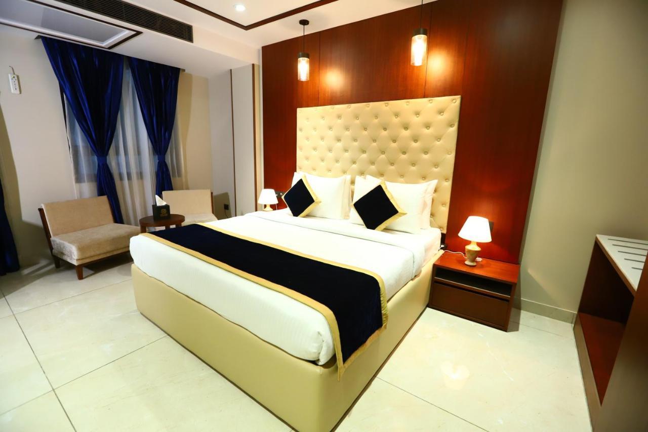 Sanca International Hotel In Patel Nagar Delhi New Delhi Buitenkant foto