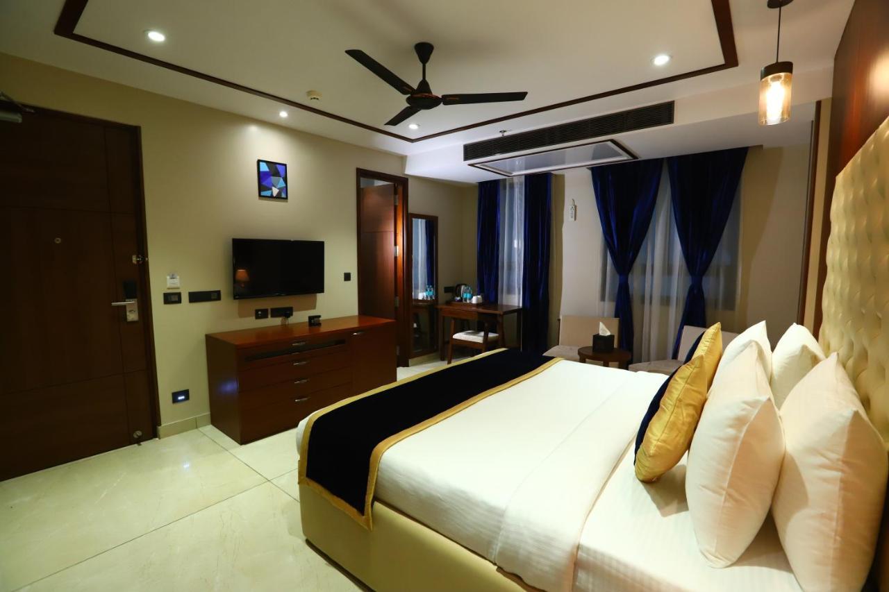Sanca International Hotel In Patel Nagar Delhi New Delhi Buitenkant foto