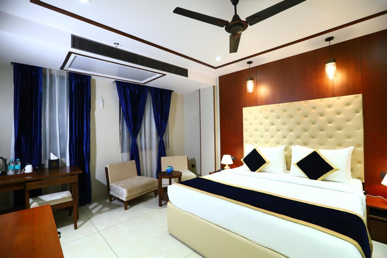 Sanca International Hotel In Patel Nagar Delhi New Delhi Buitenkant foto