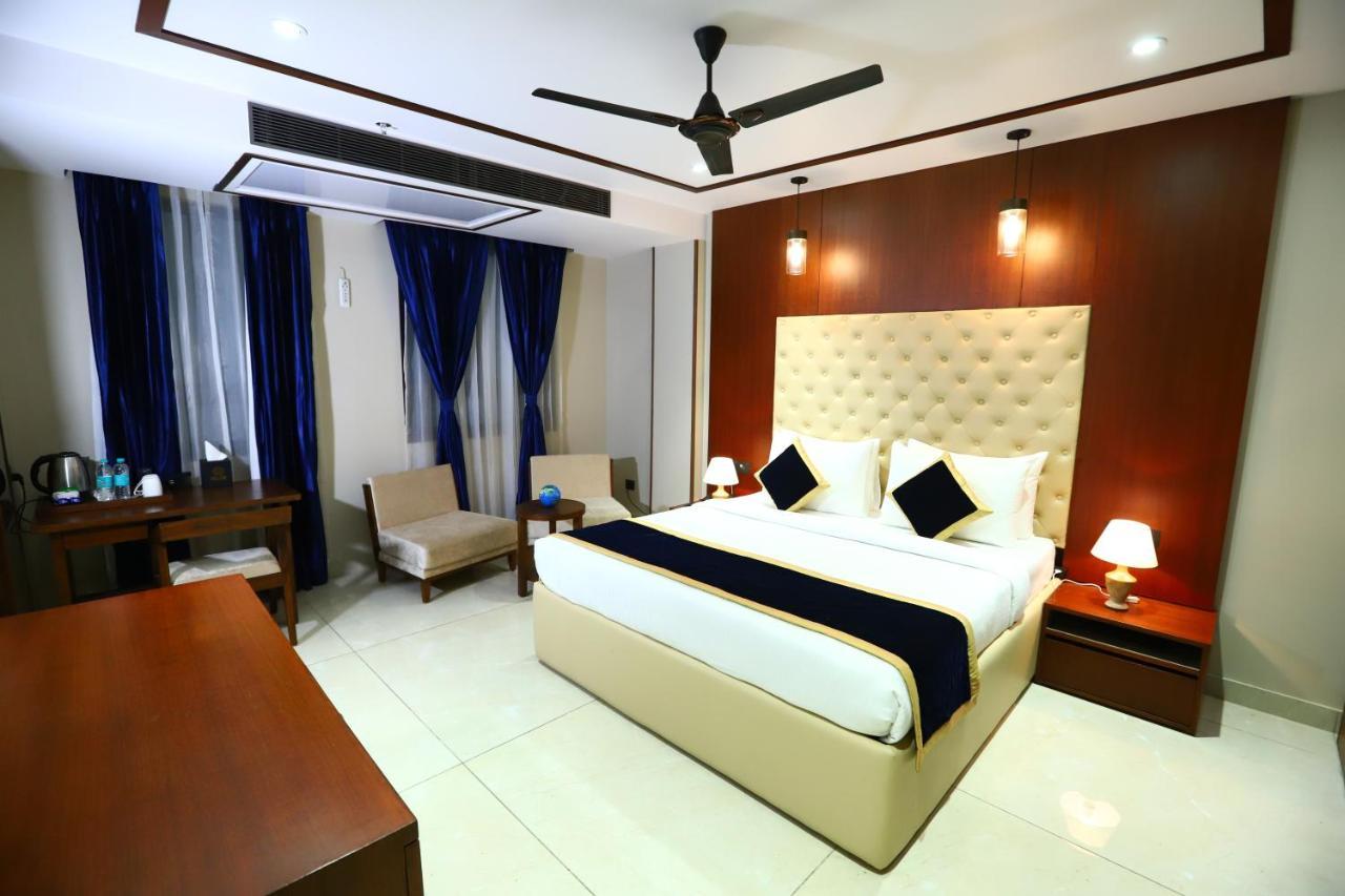 Sanca International Hotel In Patel Nagar Delhi New Delhi Buitenkant foto