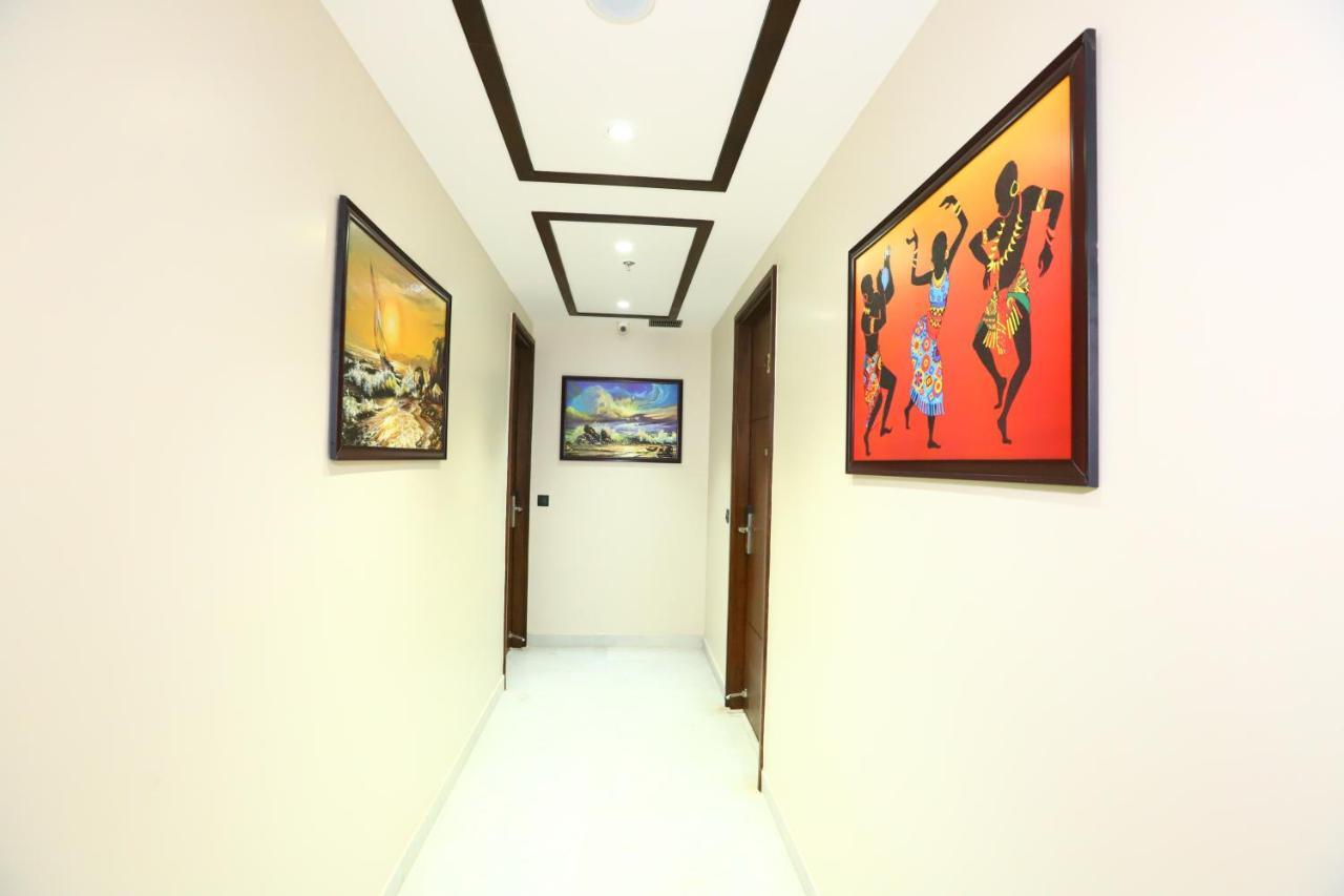 Sanca International Hotel In Patel Nagar Delhi New Delhi Buitenkant foto