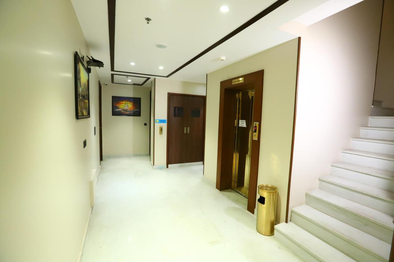 Sanca International Hotel In Patel Nagar Delhi New Delhi Buitenkant foto