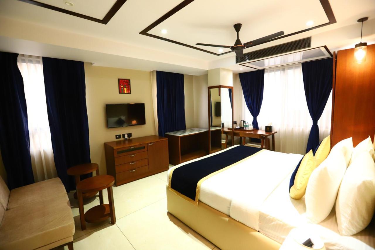 Hotel Sanca International Patel Nagar Delhi - Couple Friendly Local Ids Accepted New Delhi Buitenkant foto